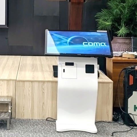KIOSK tra cứu thông tin COMQ Q-KIOSK 3283TMT