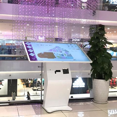 KIOSK tra cứu thông tin COMQ Q-KIOSK 5583TMT