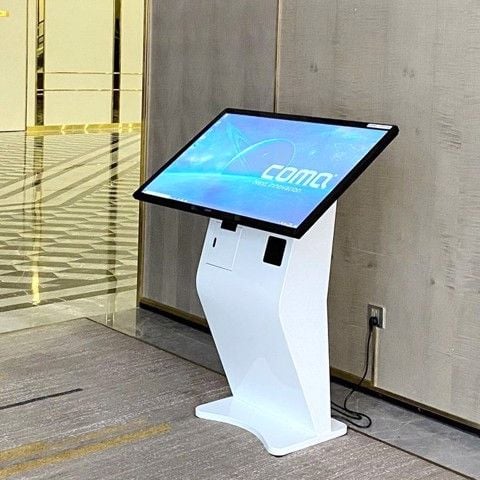 KIOSK tra cứu thông tin COMQ Q-KIOSK 4383TMT