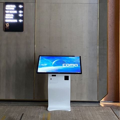 KIOSK tra cứu thông tin COMQ Q-KIOSK 3243TMT