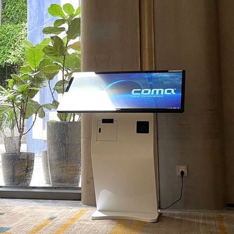 KIOSK tra cứu thông tin COMQ Q-KIOSK 3243TMT